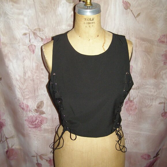 NWT size L 8-10 MUSTARD SEED Lace up crop top - Picture 3 of 9